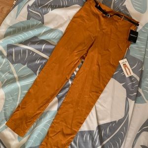 NWT “Harper” SKINNY PANT W/Belt 🖤